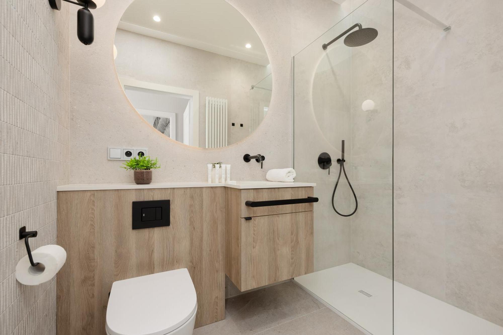 Luxurious In With Sauna And Gym By Renters Prestige Apartment *