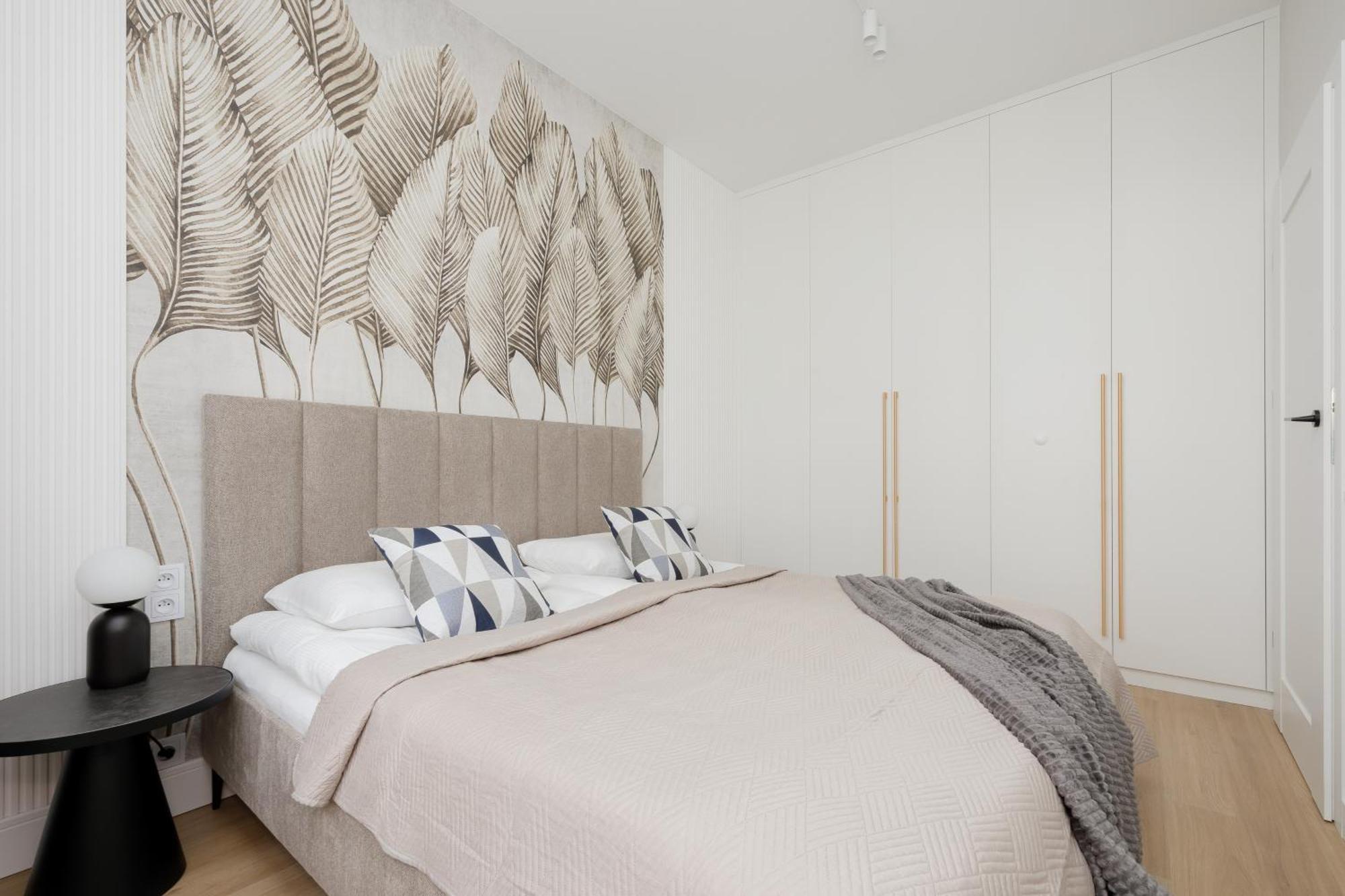 Luxurious In With Sauna And Gym By Renters Prestige Apartment