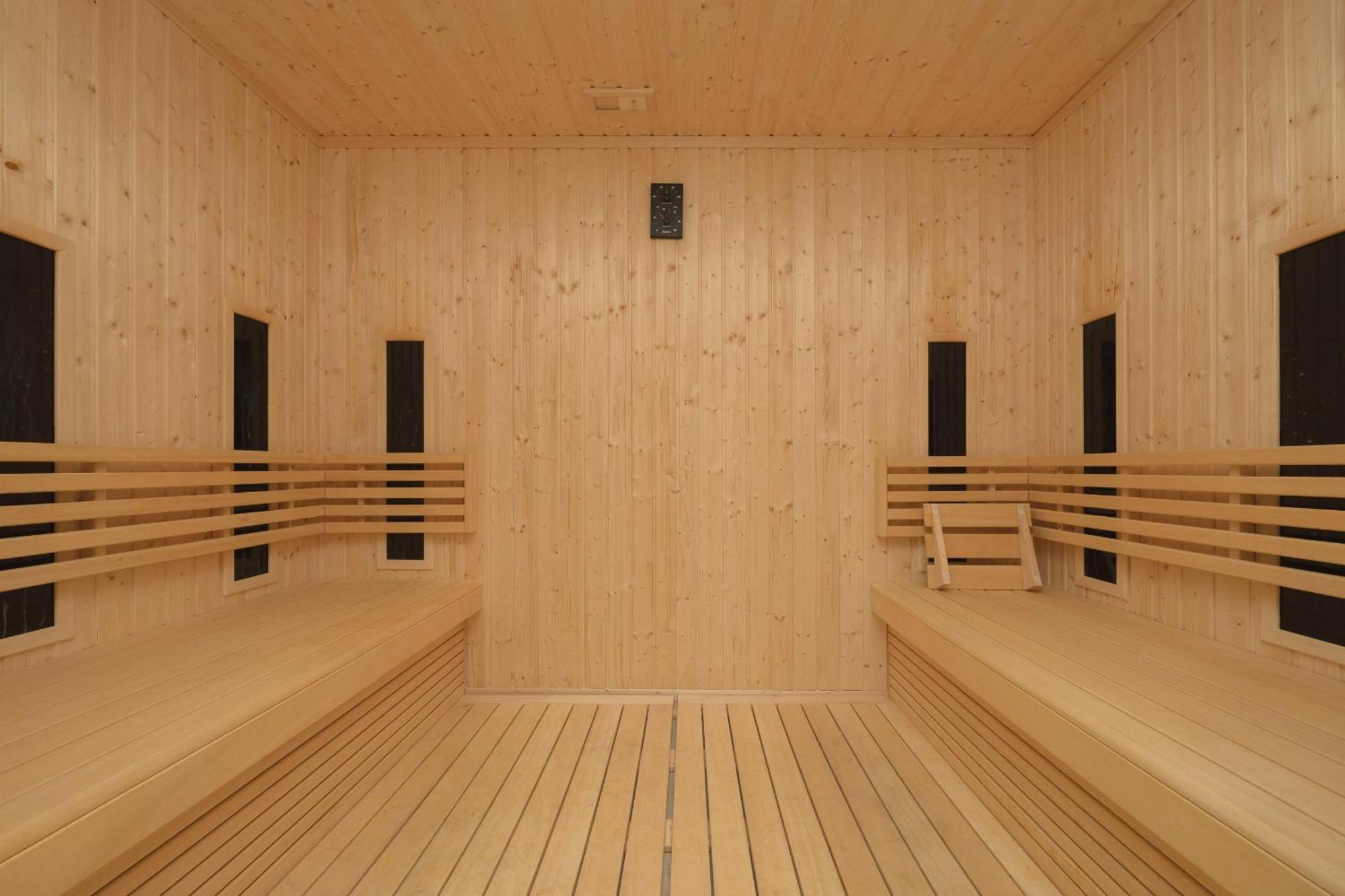 Luxurious In With Sauna And Gym By Renters Prestige Apartment